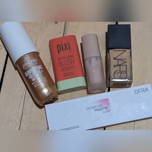 New And Lightly Used High-end  5 Full Product Makeup Bundle
